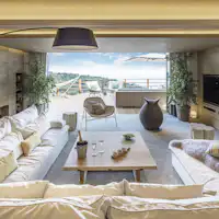 Ruang tamu yang luas