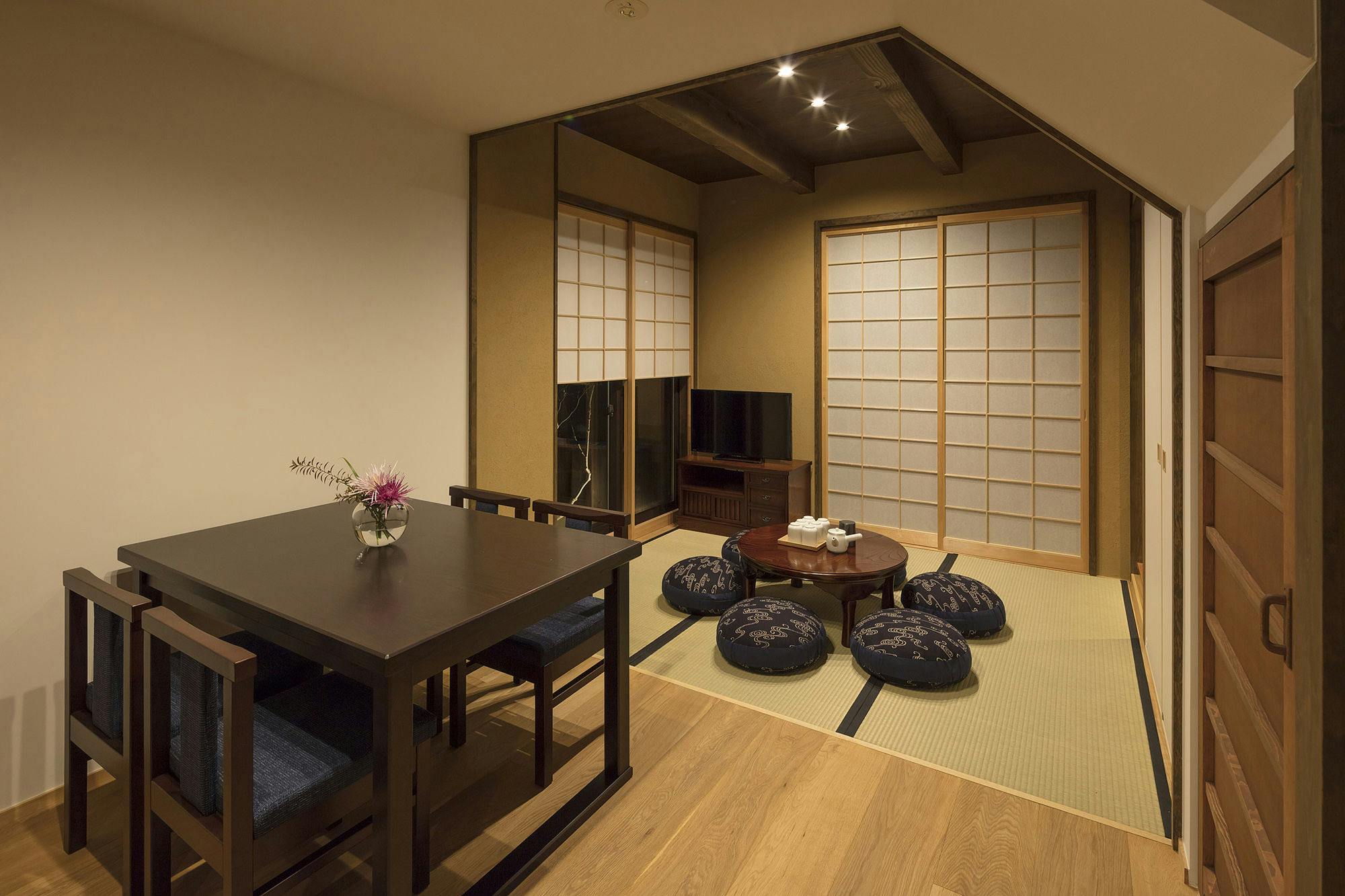 町家ヴィラ 祇園白川（THE MACHIYA VILLA 三条しらかわ小路）