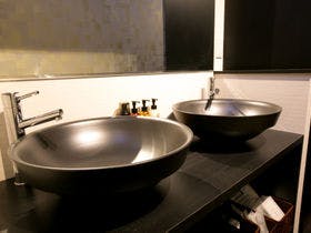 ホスタ梅小路　朱