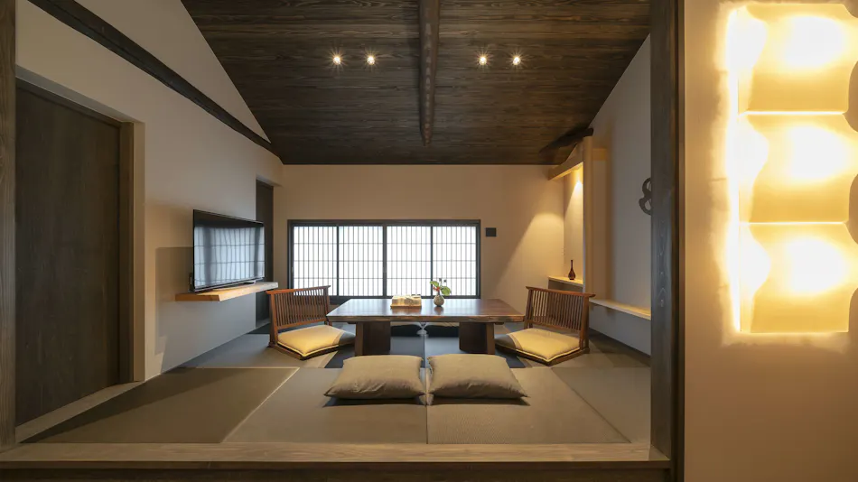Hinaya Gojo <Machiya Townhouse Rental>