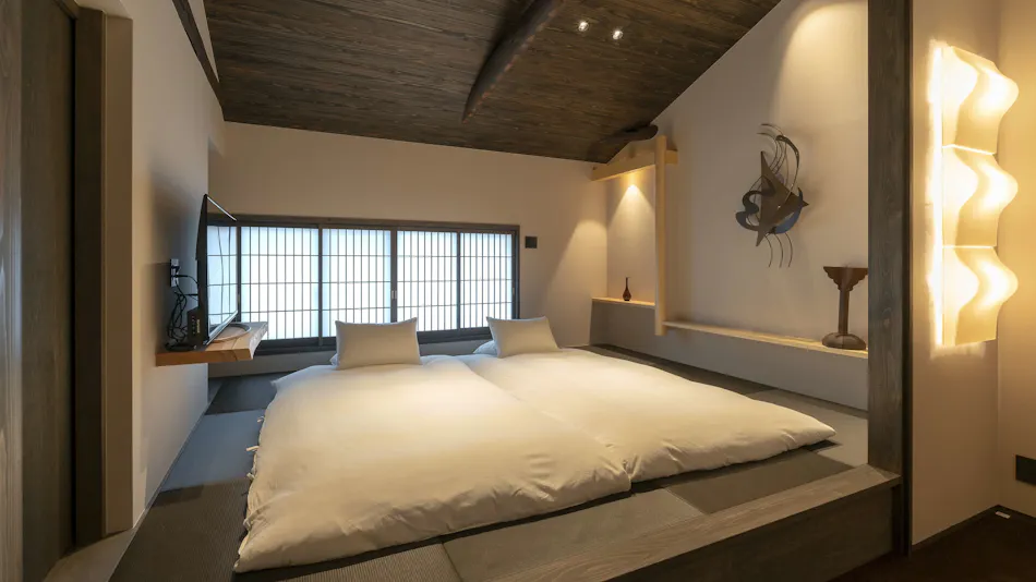 Hinaya Gojo <Machiya Townhouse Rental>