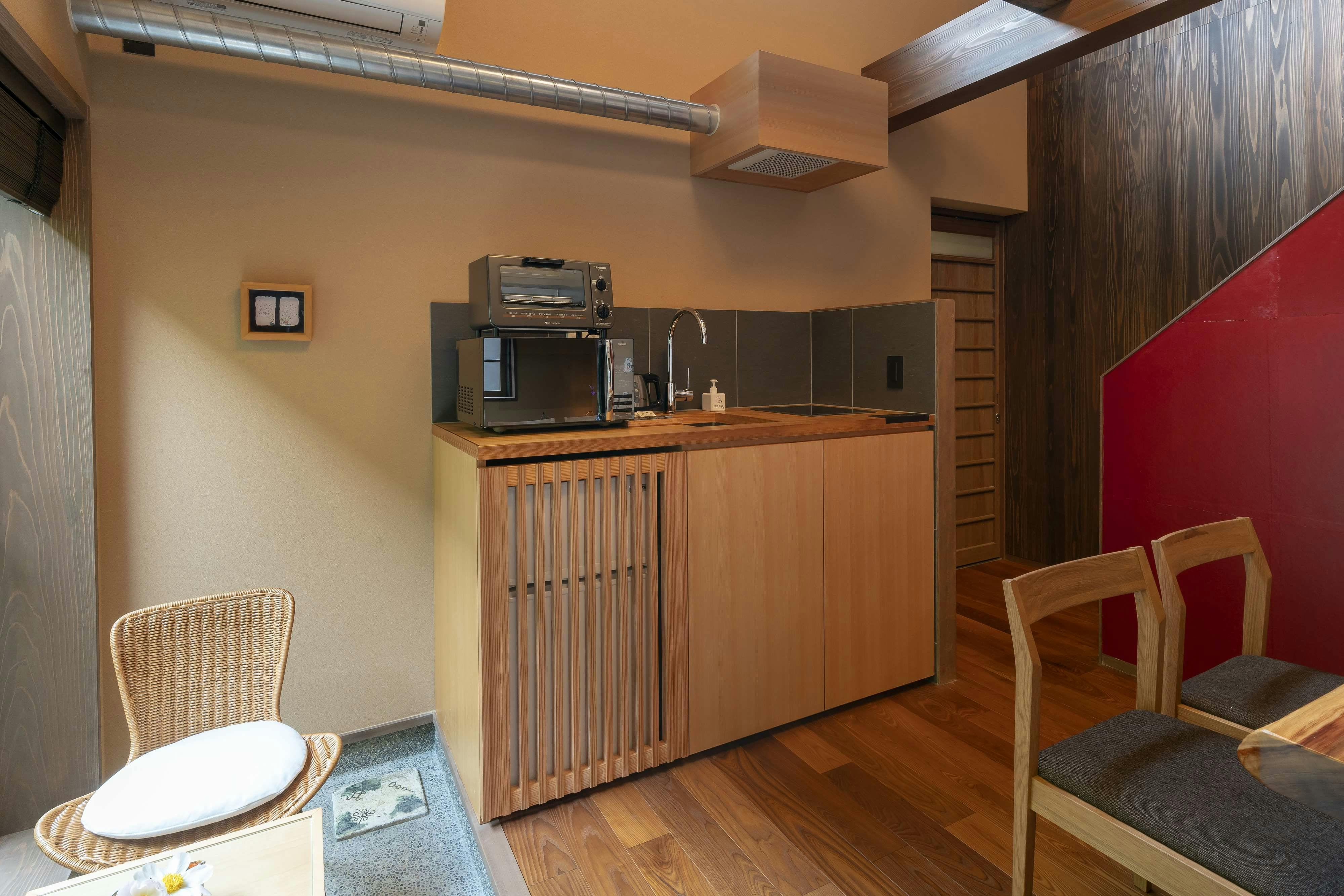 Hinaya Gojo <Machiya Townhouse Rental>