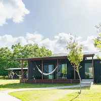 薪ストーブ付きキャビン