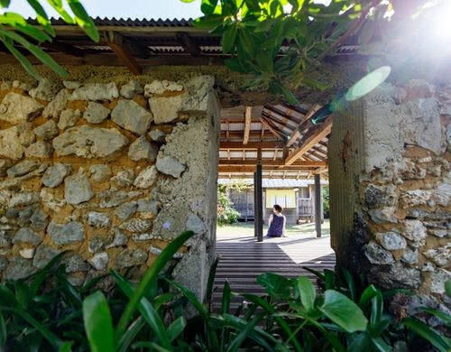 サンゴ石小屋のある宿