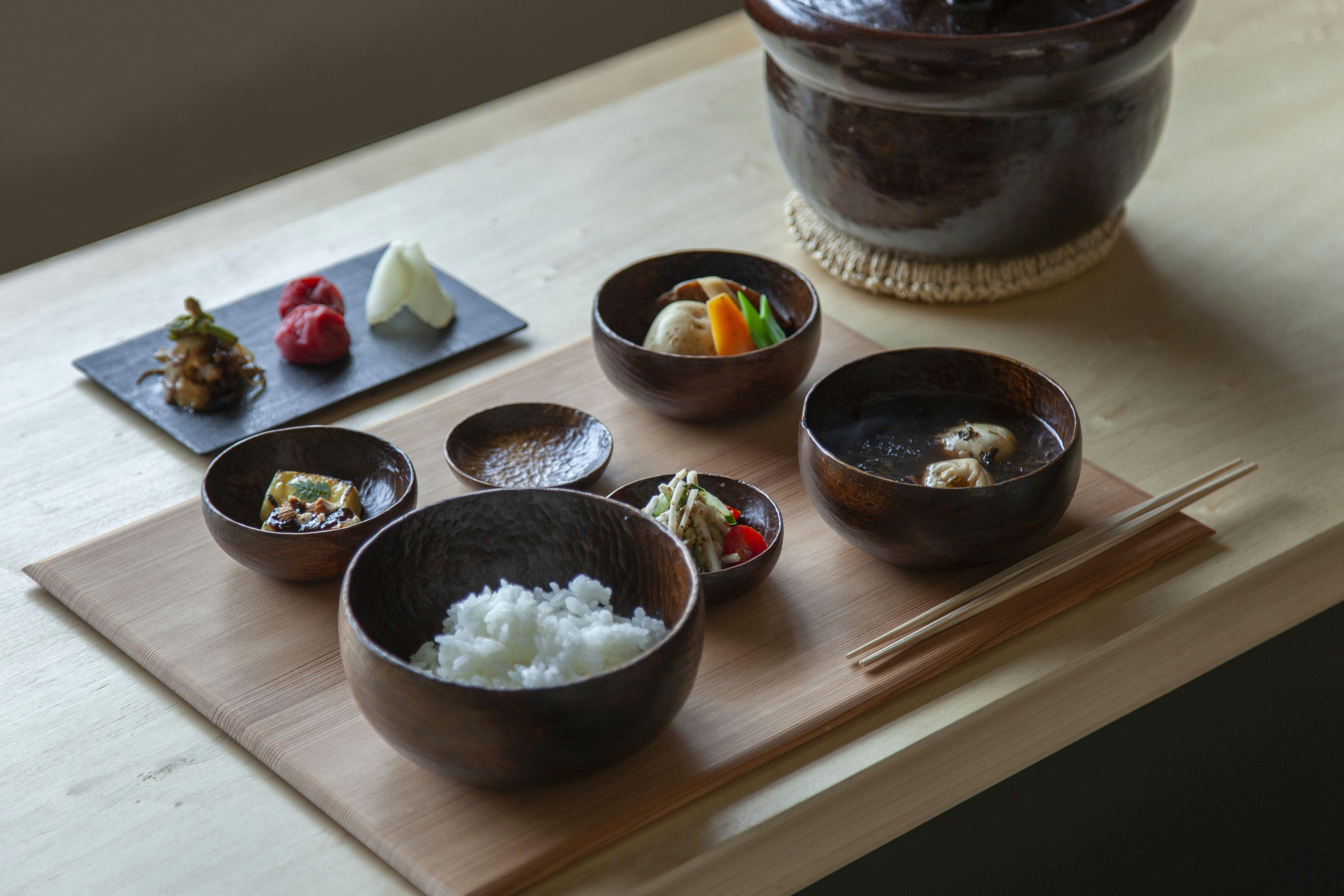自然の恵みを味わう。精進料理に舌鼓