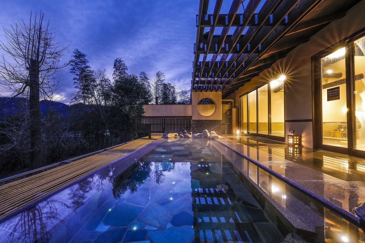 Yamasaki　Ryokan　Q　中門前屋（山崎旅館Q）