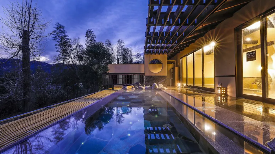 Yamasaki Ryokan Q Chumonmae-ya (Yamasaki Inn Q)