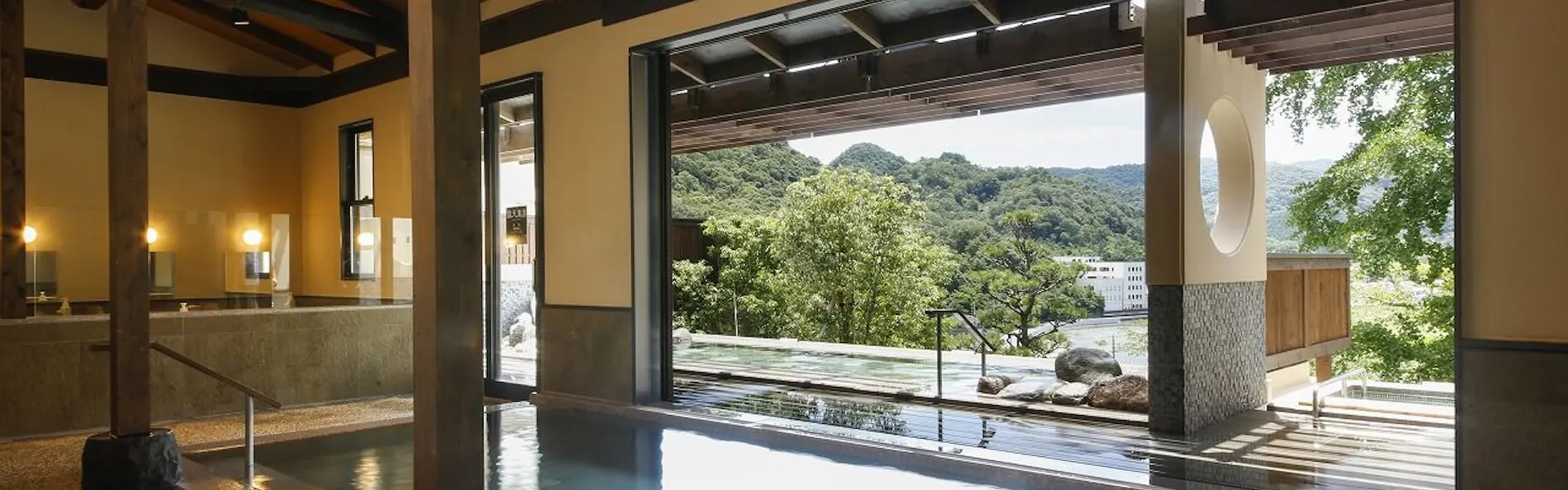 Yamasaki Ryokan Q 中門前屋(山崎旅館Q)