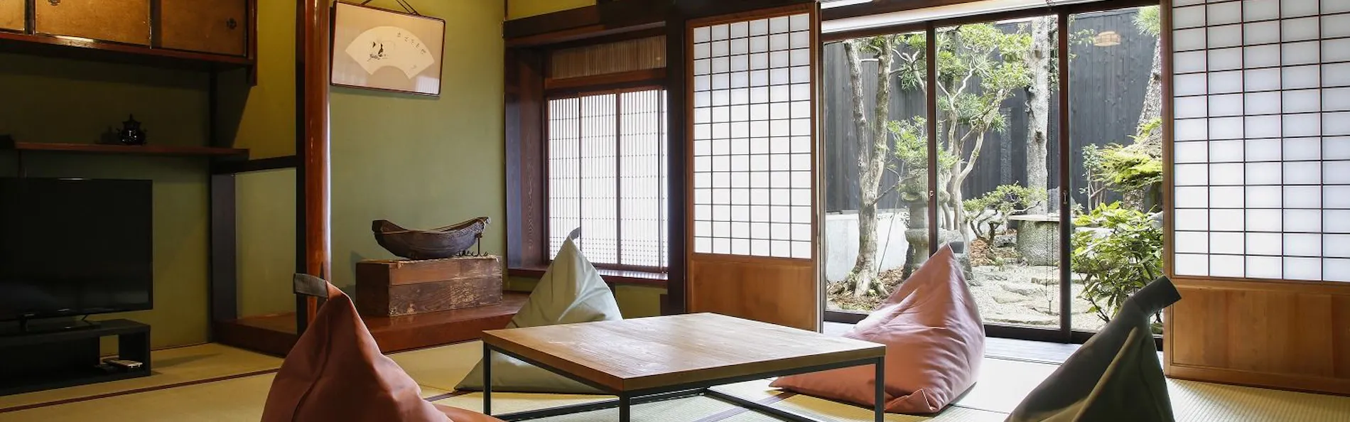 Yamasaki Ryokan Q 中門前屋(山崎旅館Q)