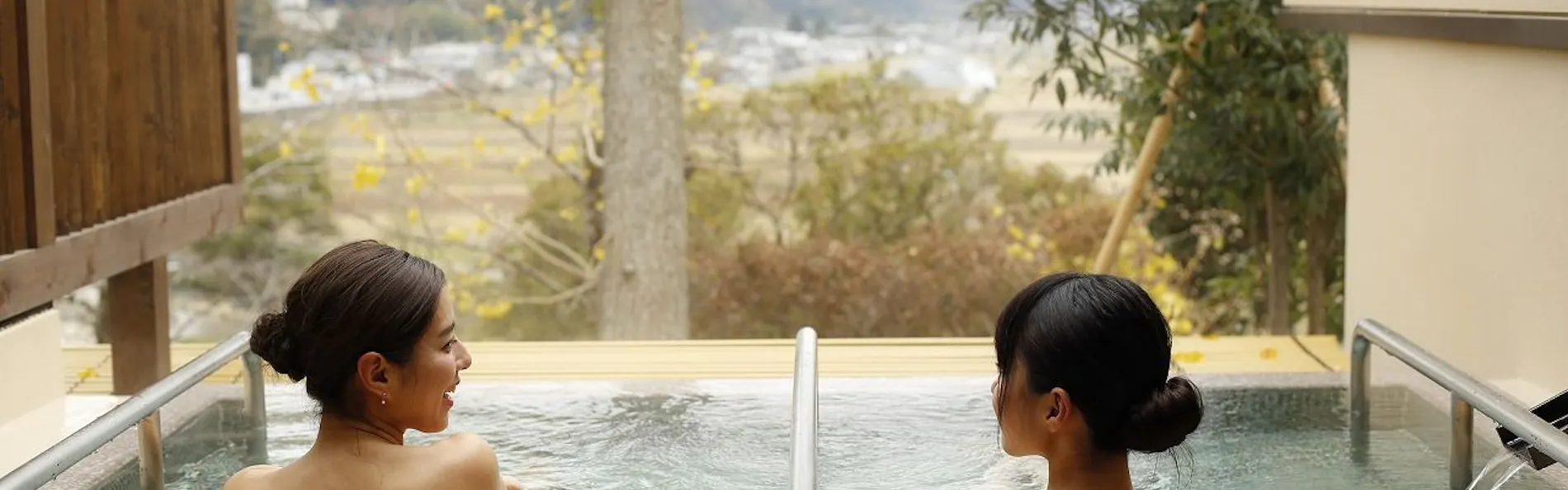 Yamasaki Ryokan Q 中門前屋(山崎旅館Q)
