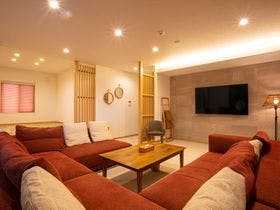 人気デザイナー Zian」(南都留郡富士河口湖町-その他の宿泊施設-〒401-0304)の アイドル