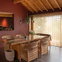 マラウイチェアとダイニングテーブル