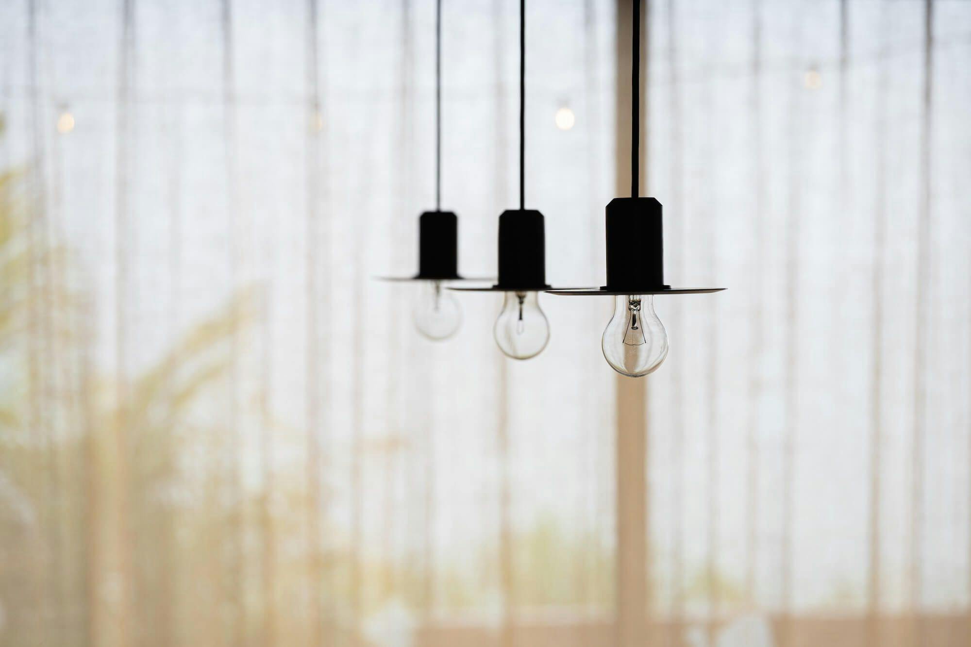 ペンダントライト、昼間も美しい