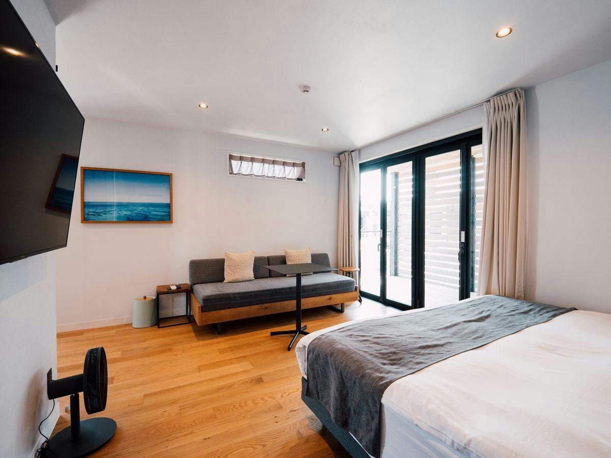 HOTEL LOCAL BASE