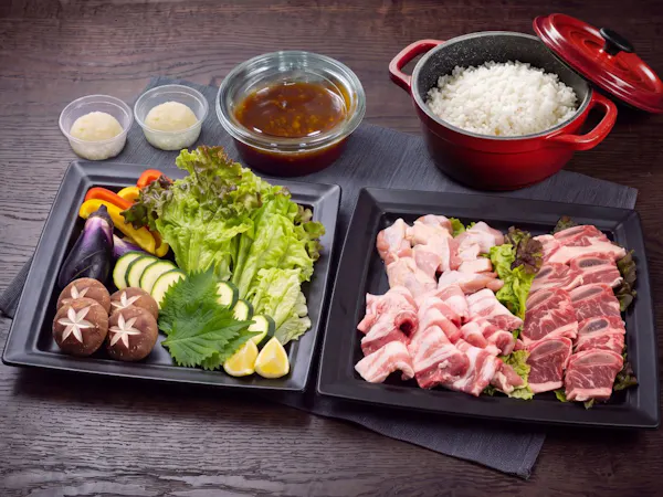 【紅葉旅】<2食付|クラシックBBQ>富士五湖の秋を巡る|一棟貸切ヴィラ