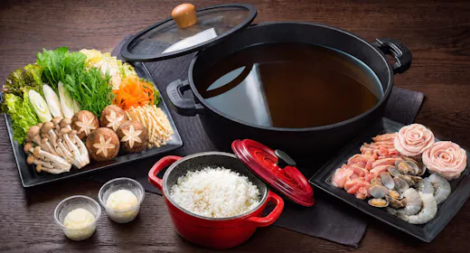 平日限定!【秋旅応援】<2食付|とりすき焼き>秋の夜を楽しむ富士山麓ステイ|一棟貸切ヴ