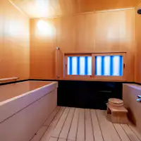 2階寝室1(ヒノキ風呂)