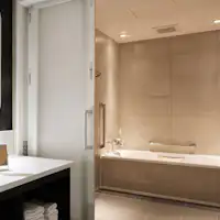 ห้องสวีทแบบ 2 ห้องนอนดีลักซ์พร้อมห้องน้ำ