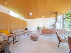 【長野県白馬・小谷エリアの高級貸別荘・コテージ・ログハウス・コンドミニアム】レンシャレー