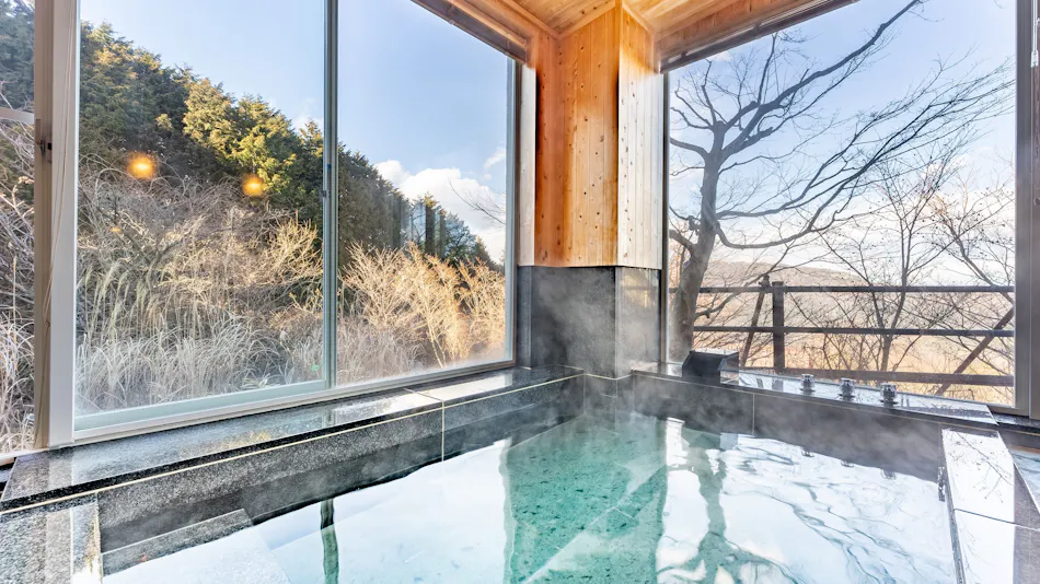 Noёl HAKONE GENSEN