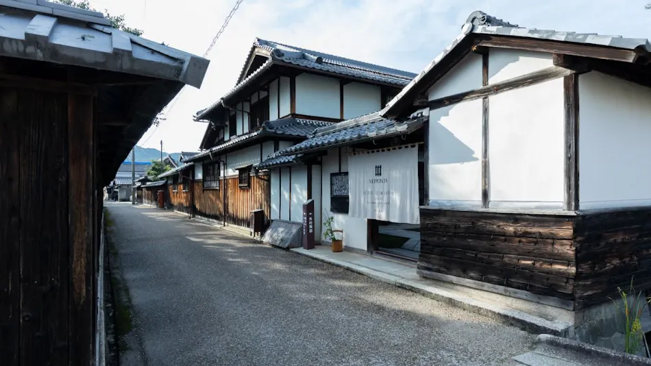 NIPPONIA Gokasho: Town of Omi Merchants