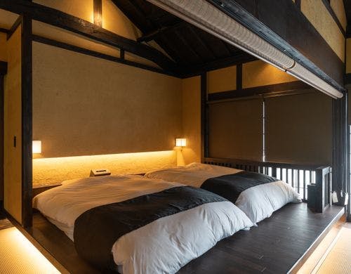 離れ・ベッド
