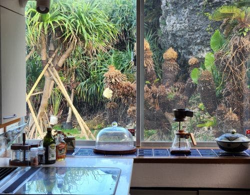 【kitchen】広いキッチンから自然の景色