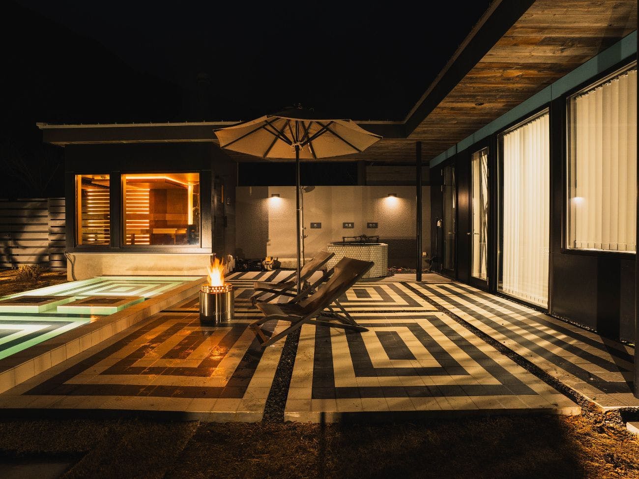 UMEGASHIMA DRIVE-IN ＆ SAUNA VILLA