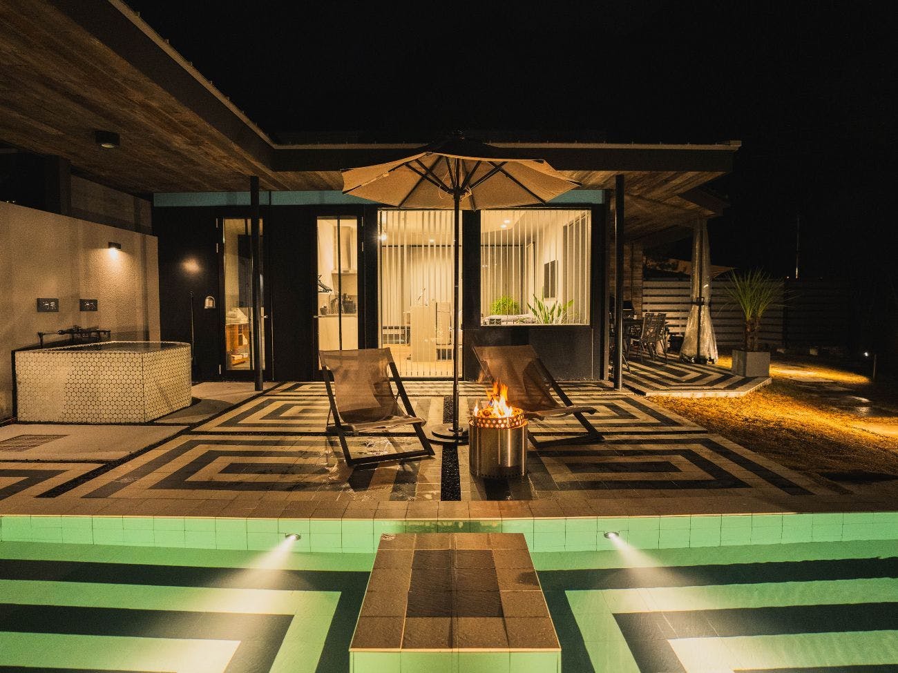 UMEGASHIMA DRIVE-IN ＆ SAUNA VILLA