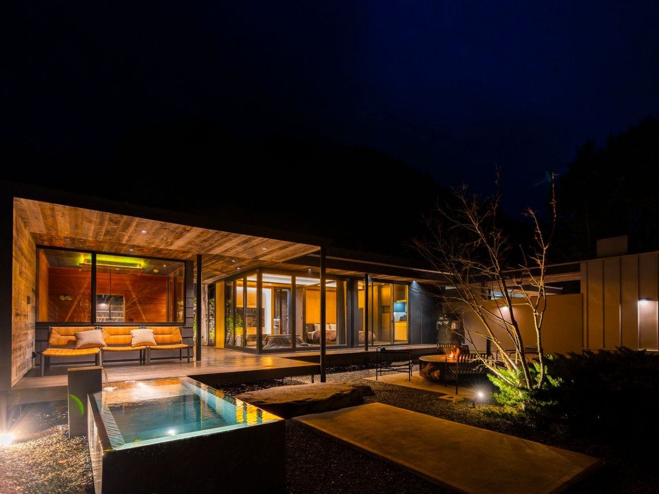 UMEGASHIMA DRIVE-IN ＆ SAUNA VILLA