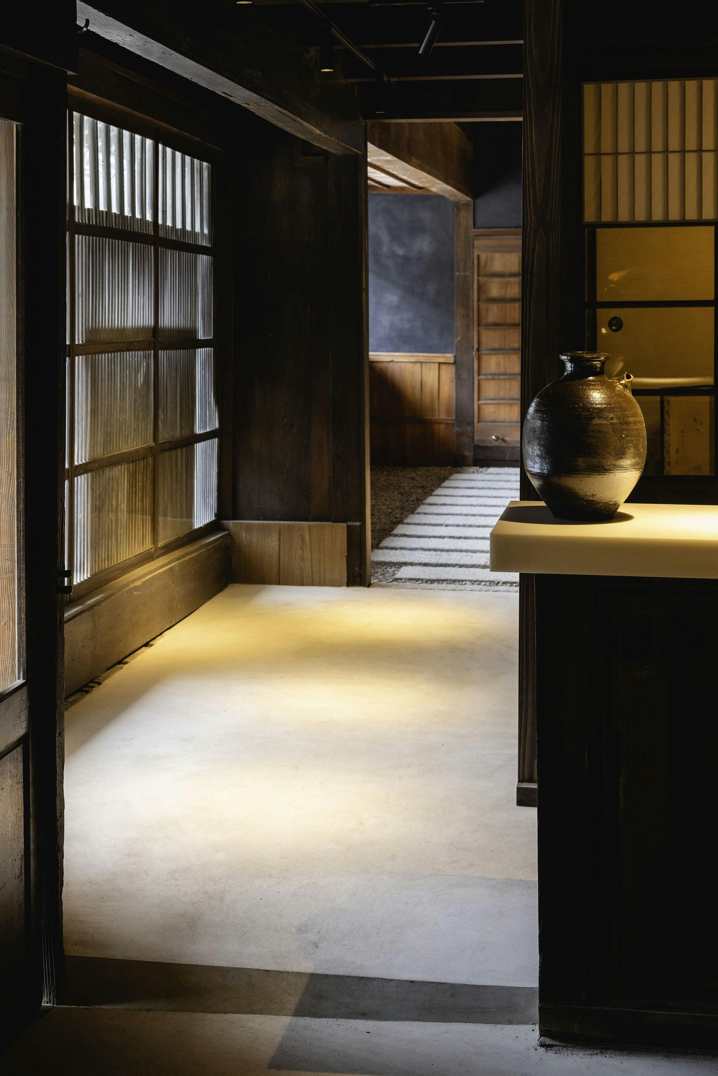 本庵を含む母屋のエントランス