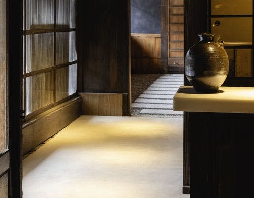 本庵を含む母屋のエントランス