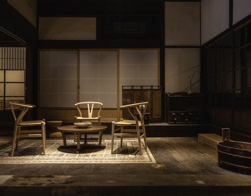 本庵を含む母屋のラウンジ