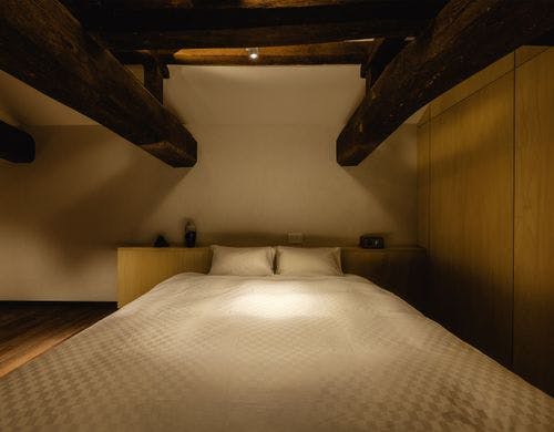 弍ノ庵のベッド