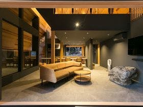 Retreat　Villa　iki