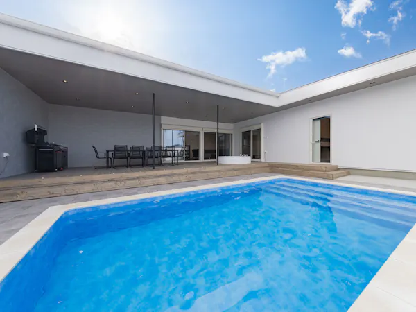 【スタンダード】プール&サウナ付一棟貸しヴィラ|POOL&SAUNA VILLA 6885|