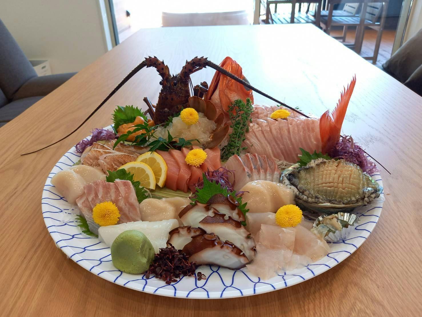 VILLA UMICHIKA｜お刺身堪能盛合せ