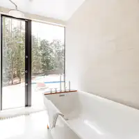 開放的なバスルーム