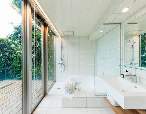 Antibesバスルーム