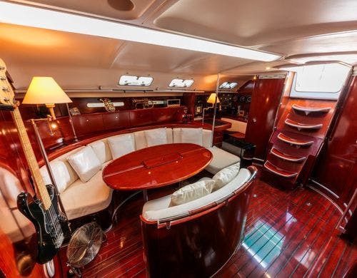 Bordeauxラウンジ