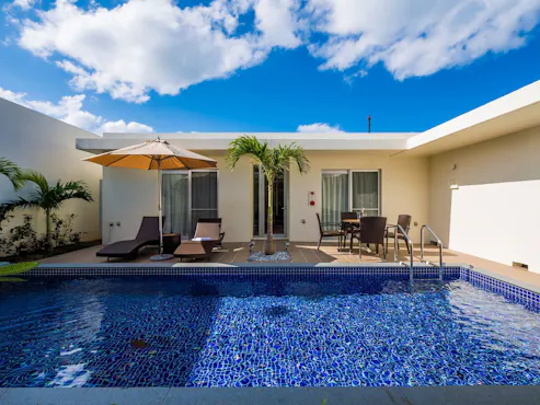 วิลล่าสระว่ายน้ำสุดหรู