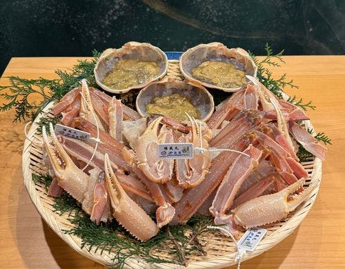 タグ付き活松葉かに