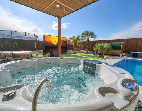 ジャグジーのあるテラス