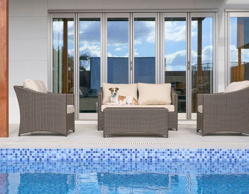 リゾート感あふれるチェア