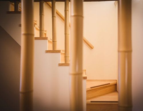 *【階段アプローチ】