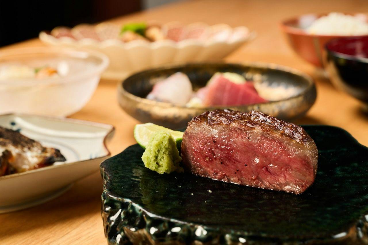 オリーブ牛と瀬戸の特選地魚を楽しむ＜特選＞会席・夕食のみプラン（朝食なし）