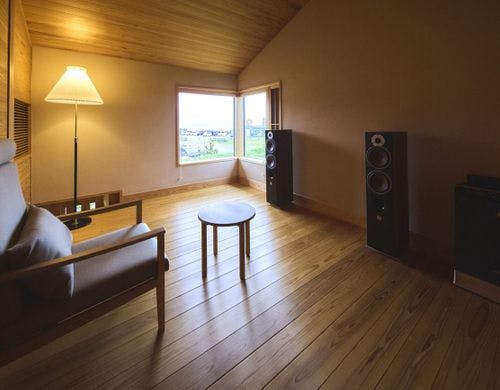 讃岐緑想 2Fリビングルーム