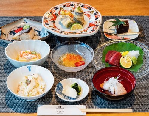 MAWARU料理長オススメ「瀬戸の地魚懐石」