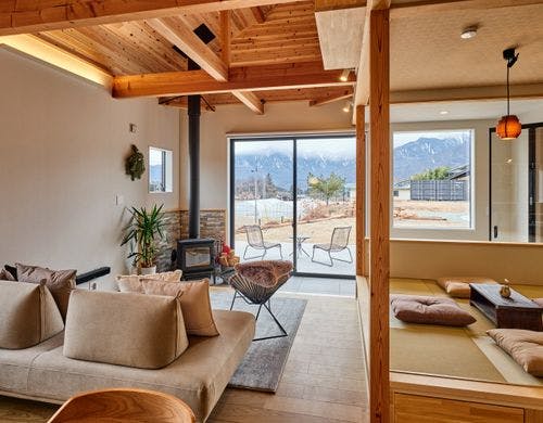 2階の寝室から望む南アルプスの絶景