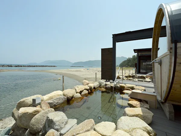 波・沙・沁限定の露天岩風呂